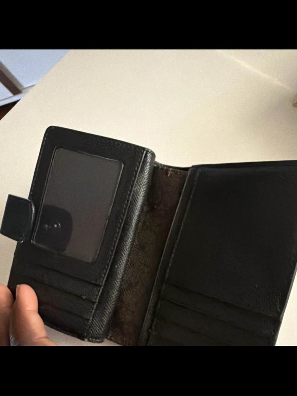Men's Black Leather Bi-Fold Wallet with ID Window